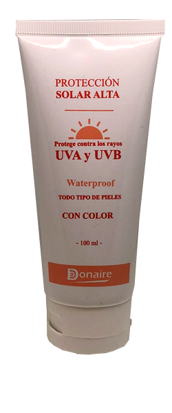 Protección solar alta con color 100 mL